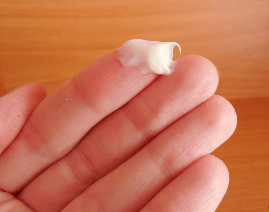 La crema Zxcvbnmqwert non scorre e non si sporge